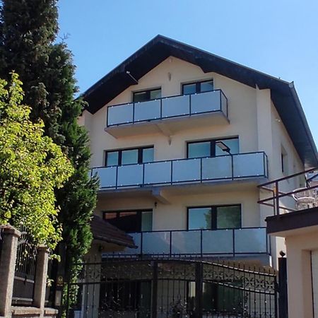 Peaceful Vacation Villa & Garden Сараєво Екстер'єр фото