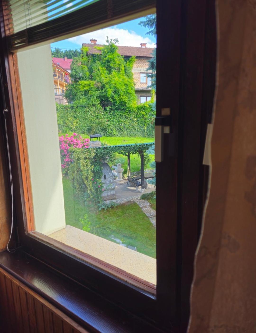 Peaceful Vacation Villa & Garden Сараєво Екстер'єр фото