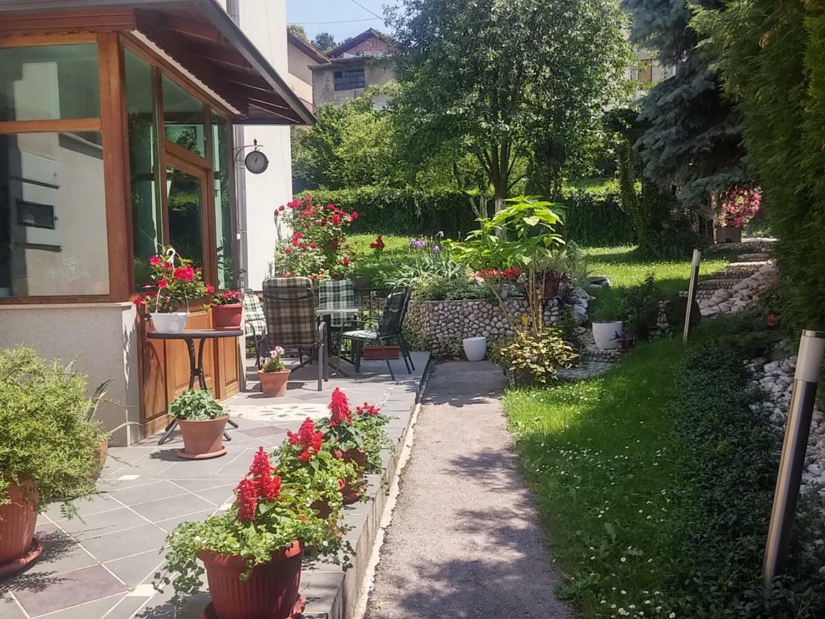 Peaceful Vacation Villa & Garden Сараєво Екстер'єр фото